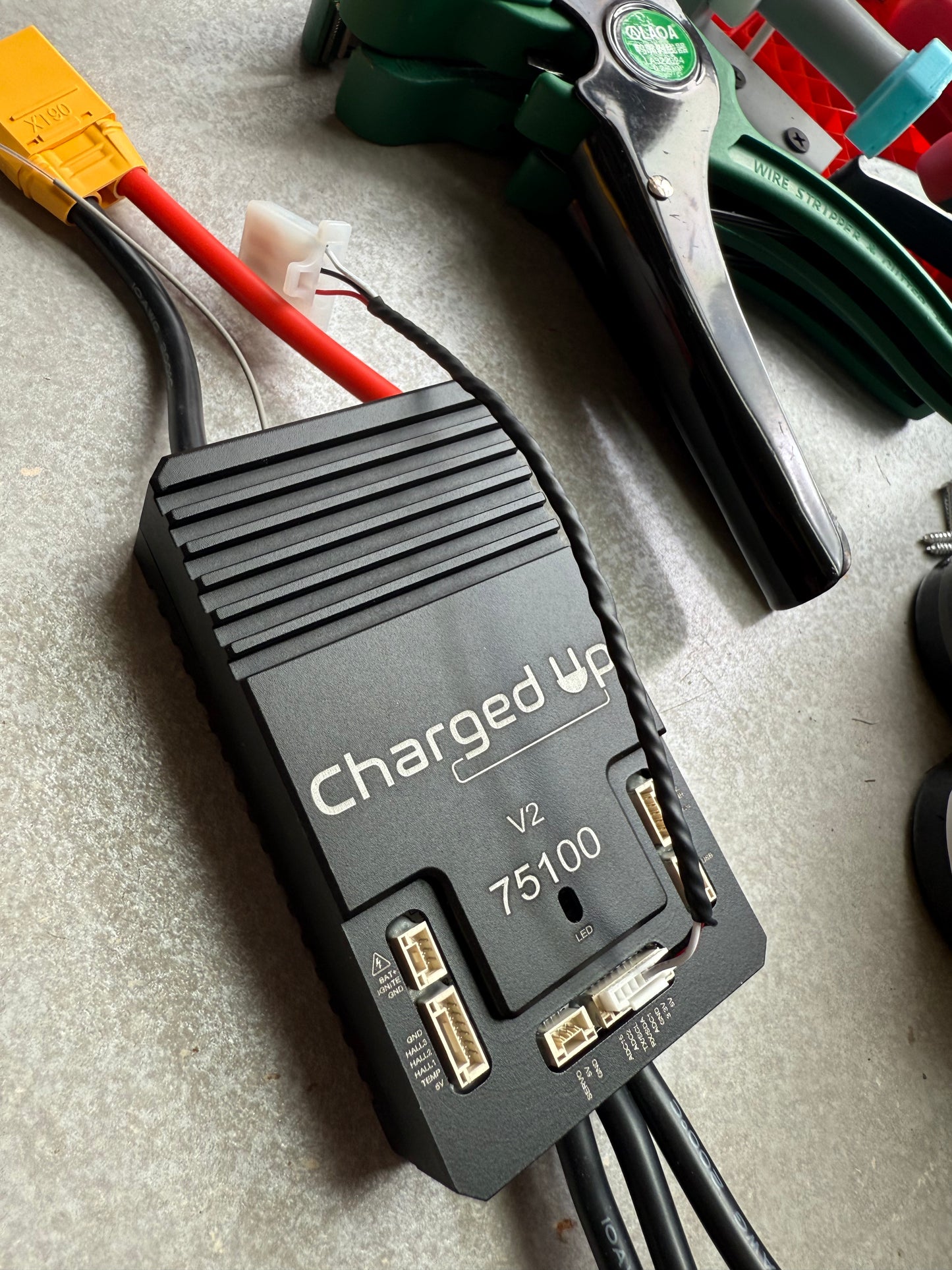3 pin throttle cable (also works for 6)